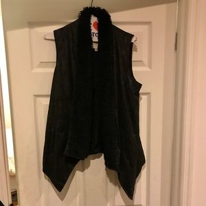 Jack by BB Dakota Black Shearling Vest